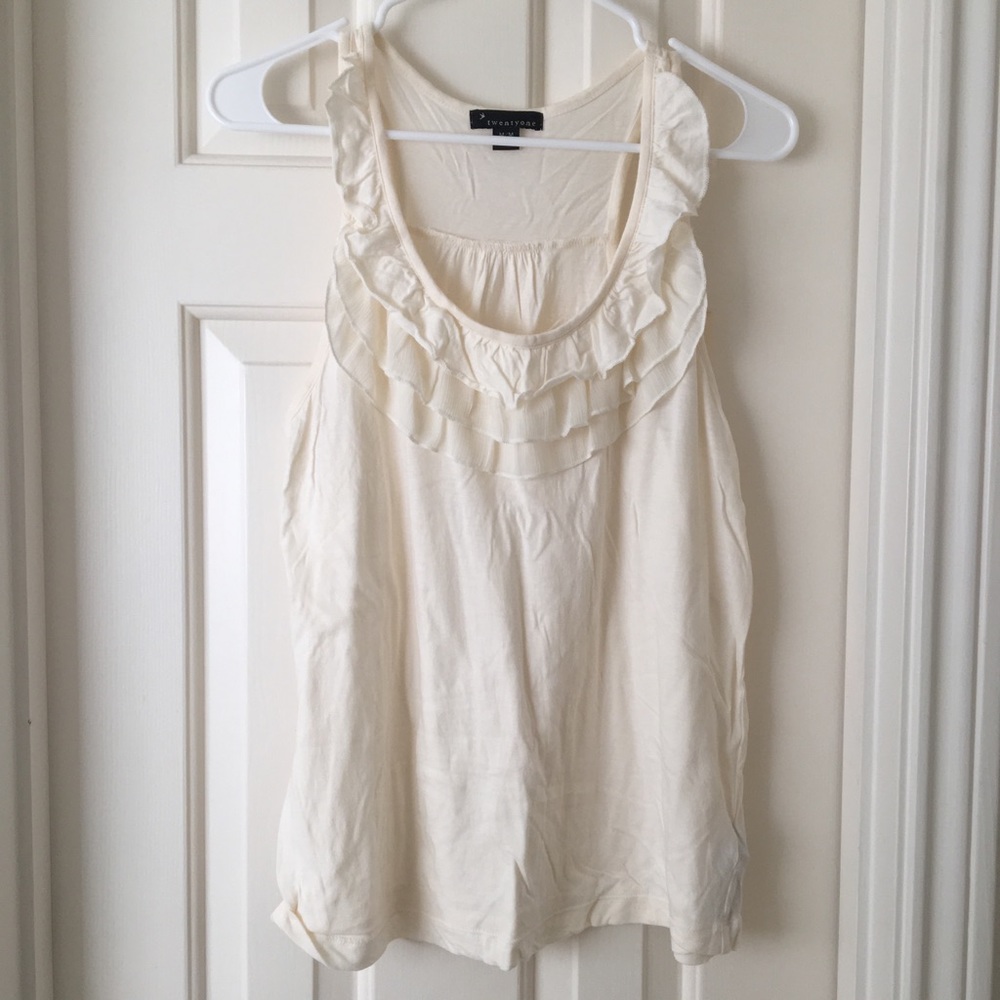 Forever 21 ivory white tank with ruffled collar (size M)